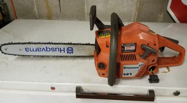 Husqvarna 141 Chainsaw