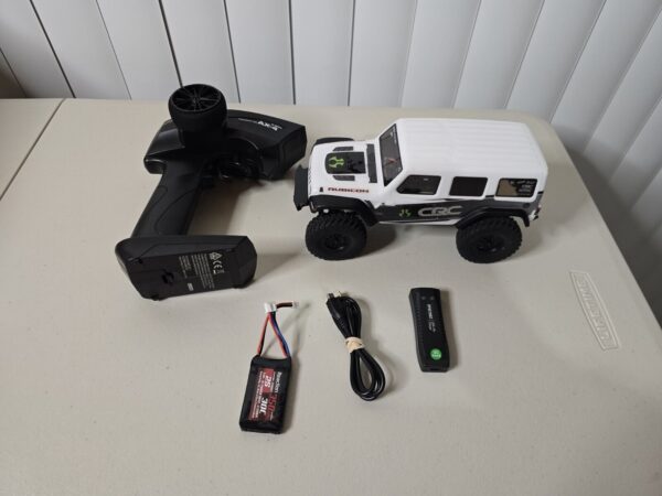 Axial 1/24 SCX24 Jeep Wrangler Rock Crawler JLU CRC 4WD White | Price For Sale - Used