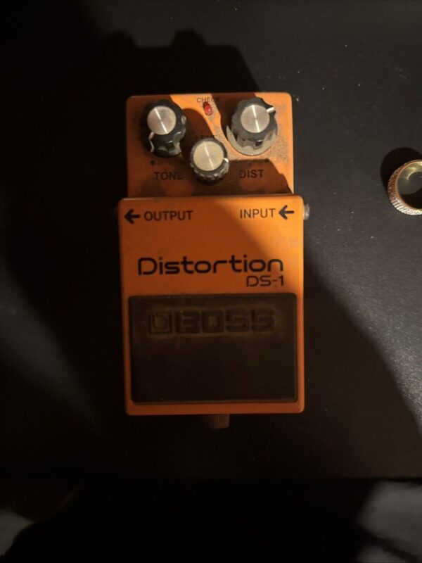 Boss DS-1 Electric Guitar Distortion Effect Pedal | Price For Sale - Used