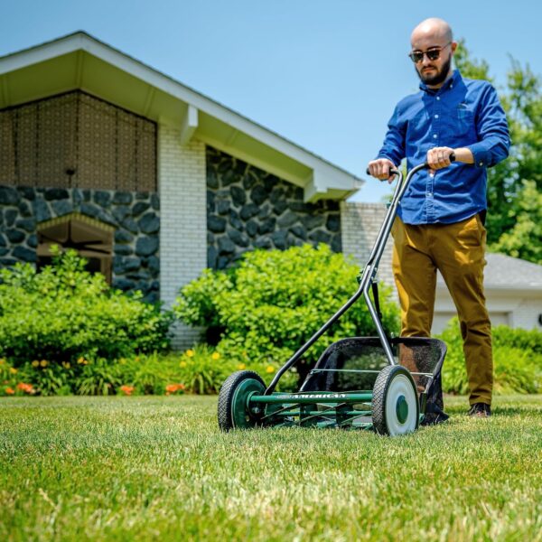 American Lawn Mower Company 1725-16GC 16-inch 7-Blade Reel Mower with Grass Catcher, Specialty Grass Mower, Green - For Sale - Price - Image 8