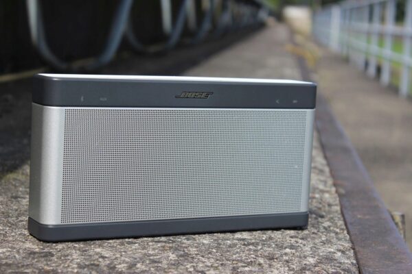 Bose Soundlink III Bluetooth Portable Speaker - Silver | Price For Sale - Used - Image 4